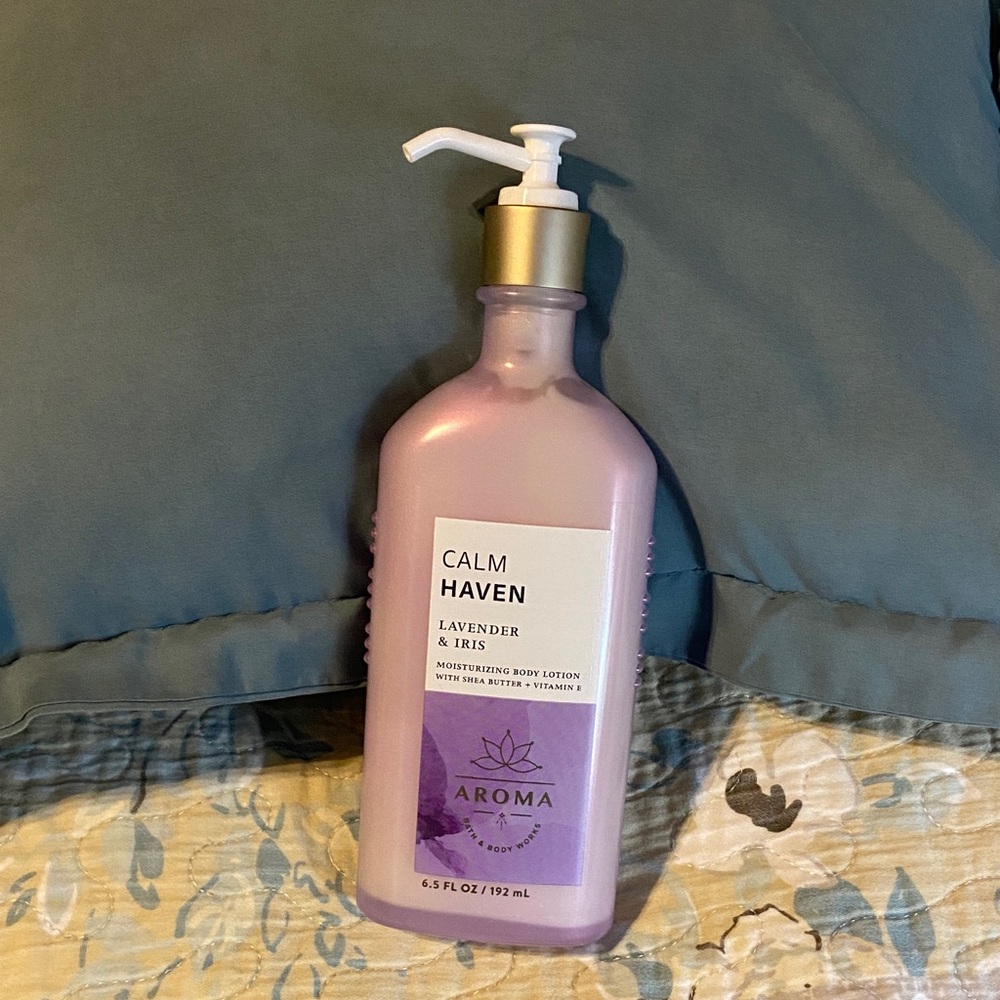 Roma Lavender & Iris Moisturizing Body Lotion